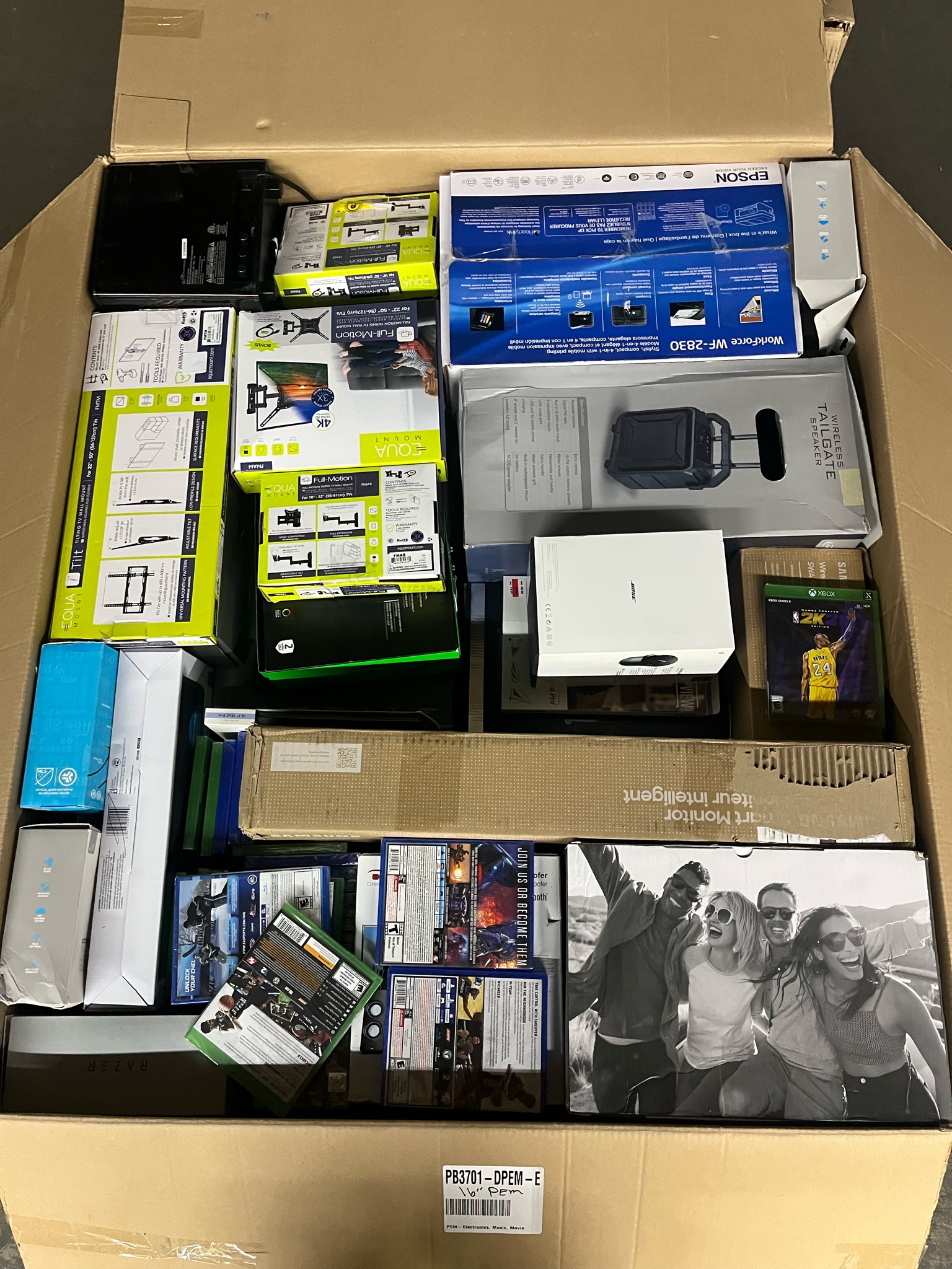 TARGET ELECTRONICS MEGA MYSTERY BOX - Image 3
